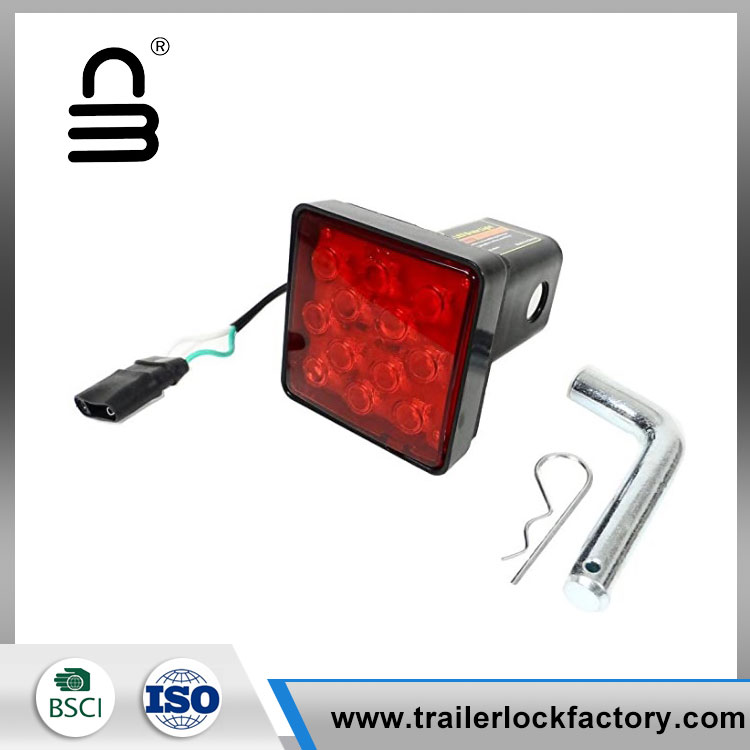 အဖုအထစ်အဖုံး LED Brake Light Towing Hitch ထည့်သွင်းပါ။